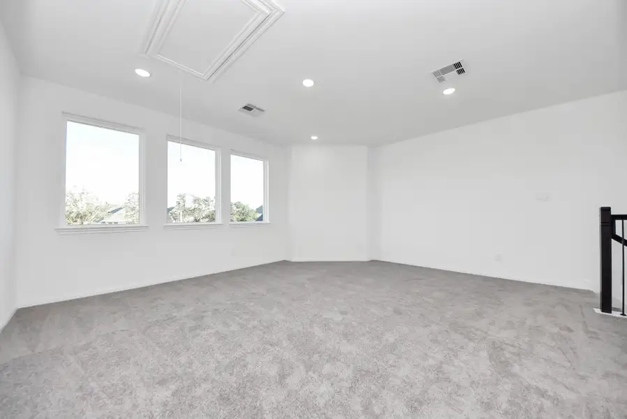 Spacious, unfurnished interior of a new home in Elyson, Katy (Image 30).