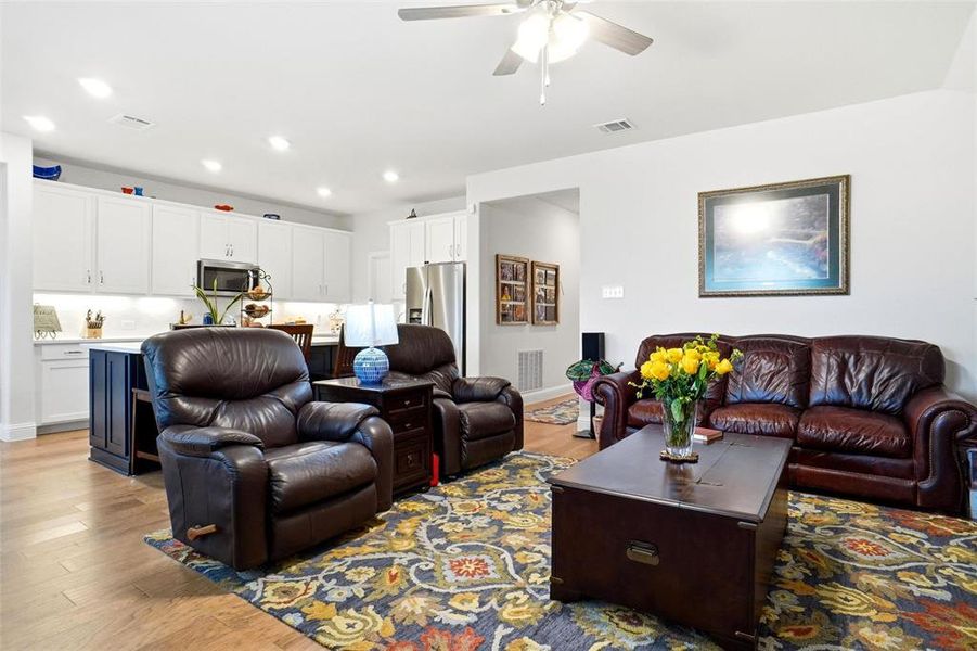 Furnished interior view inside a new home in Stark Farms, Denton (Image 5). Furnished interior view inside a new home in Stark Farms, Denton (Image 5).