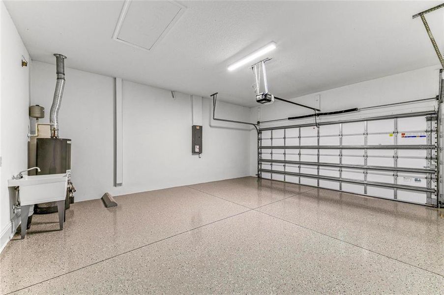 Spacious, unfurnished interior of a new home in The Alcove at Waterside, Sarasota (Image 61). Spacious, unfurnished interior of a new home in The Alcove at Waterside, Sarasota (Image 61).