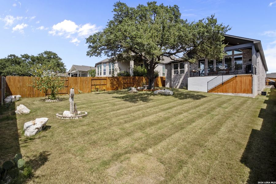 Exterior details and patio area of a home in , San Marcos (Image 24).