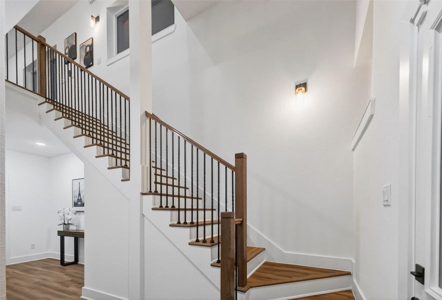 Spacious, unfurnished interior of a new home in , Houston (Image 44).