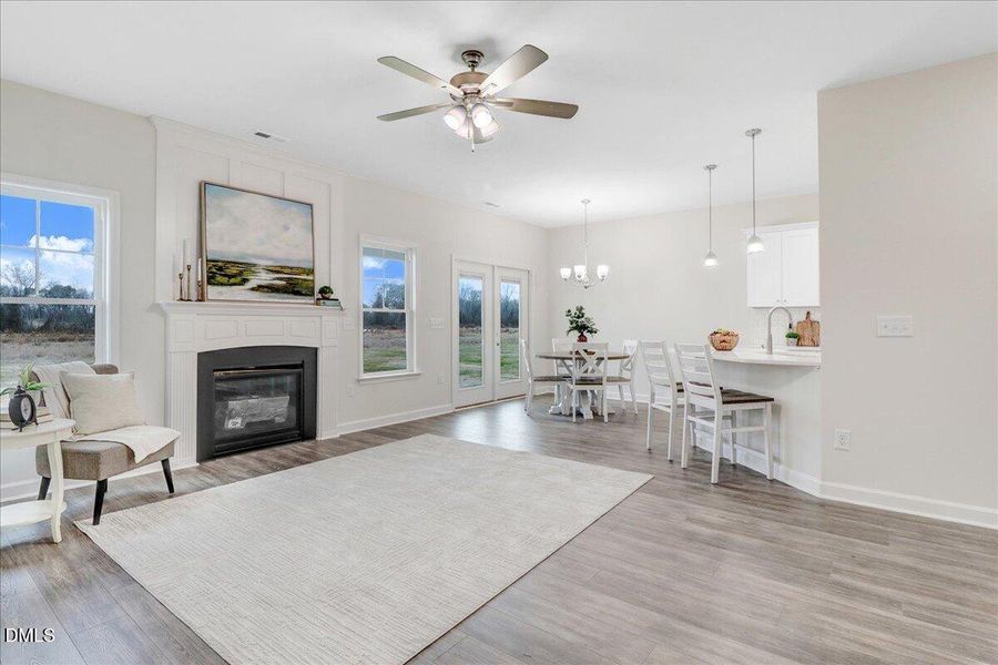 17-305 Creeks Edge Dr-17