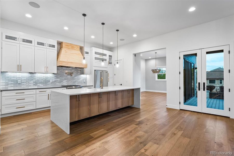 Furnished interior view inside a new home in , Lakewood (Image 5).