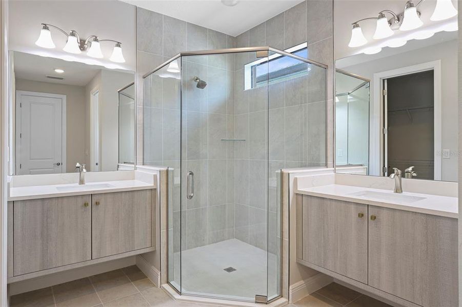 Furnished interior view inside a new home in Cresswind Lakewood Ranch, Lakewood Ranch (Image 6).