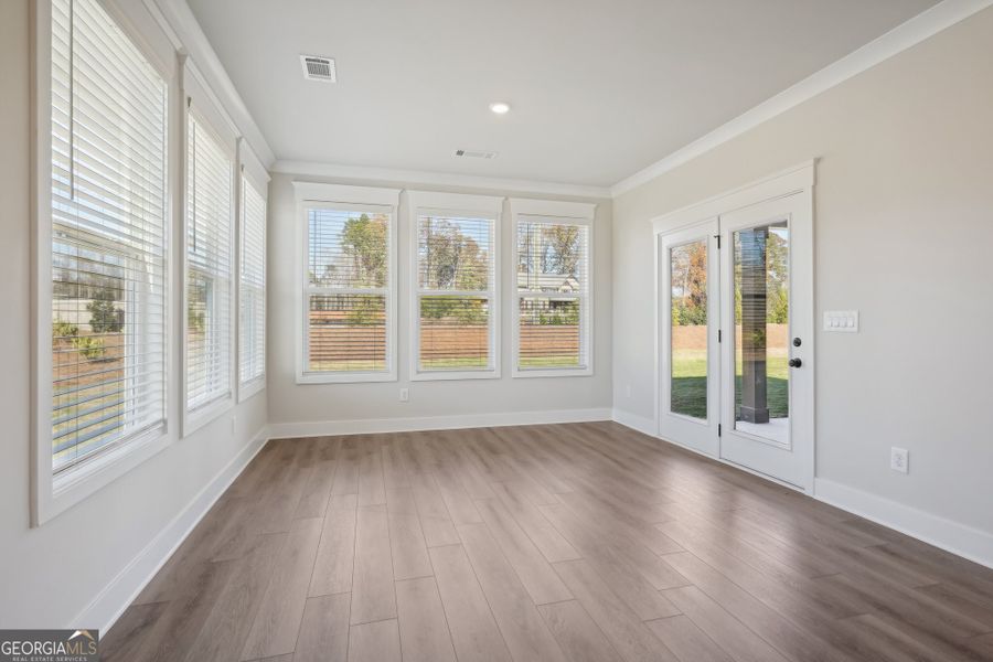 Spacious, unfurnished interior of a new home in Summerlin, Winder (Image 38).