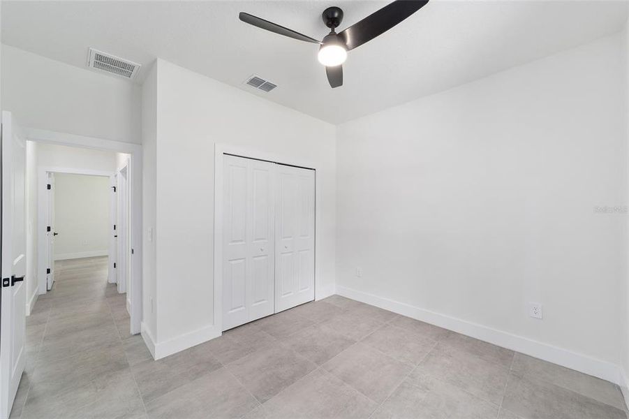 Spacious, unfurnished interior of a new home in , Ocala (Image 31).
