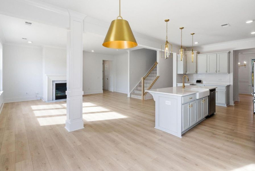 Spacious, unfurnished interior of a new home in , Ravenel (Image 25).