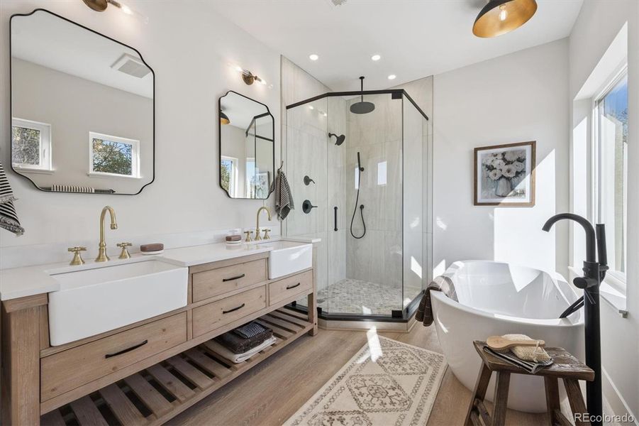 Furnished interior view inside a new home in , Golden (Image 22).