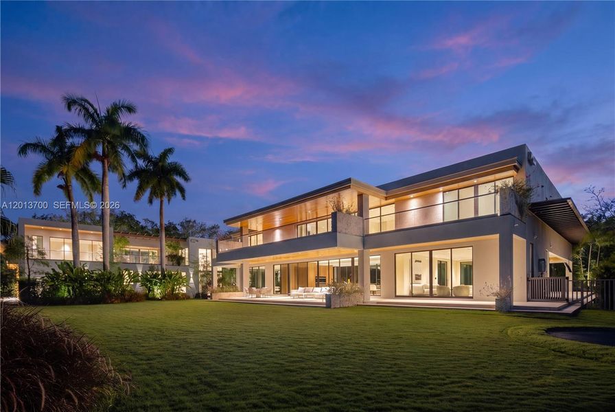 Exterior details and patio area of a home in , Pinecrest (Image 8).
