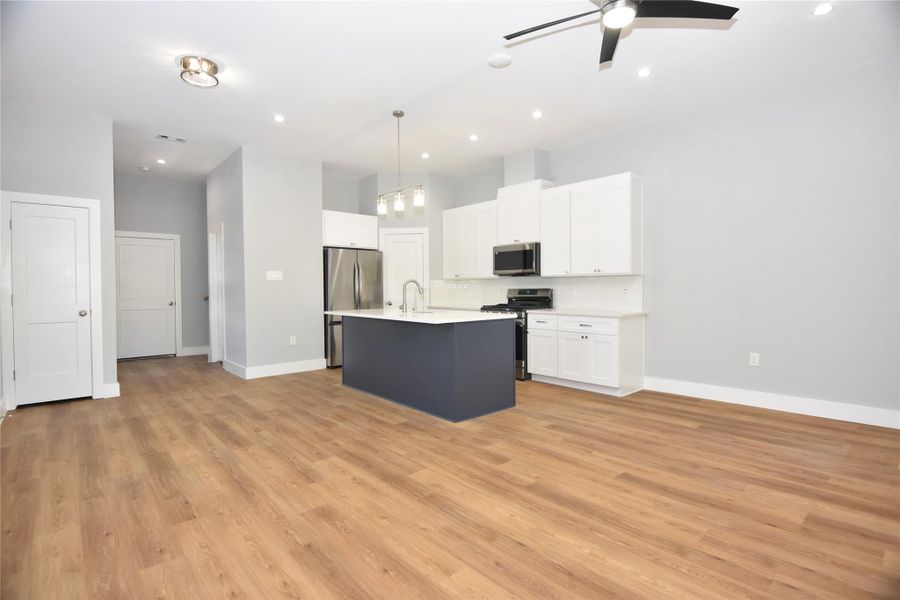 Spacious open floor plan with high ceilings Spacious open floor plan with high ceilings