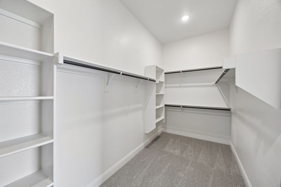 Spacious, unfurnished interior of a new home in Country Lakes, Denton (Image 16). Spacious, unfurnished interior of a new home in Country Lakes, Denton (Image 16).