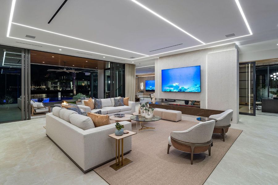 1520_Royal_Palm_Way_Dusk_06