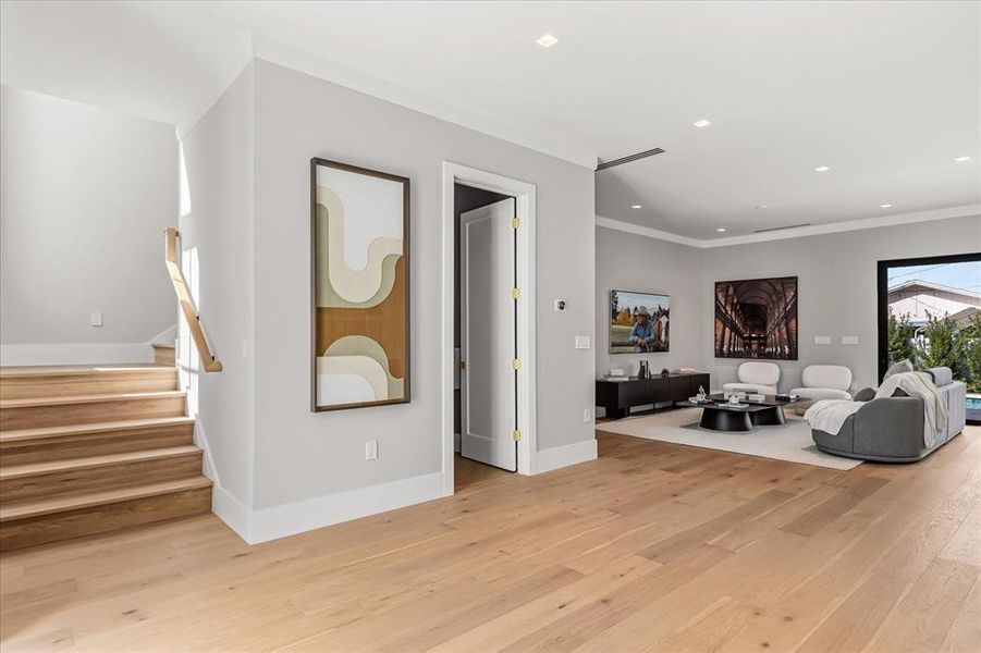 Furnished interior view inside a new home in , Orlando (Image 16).