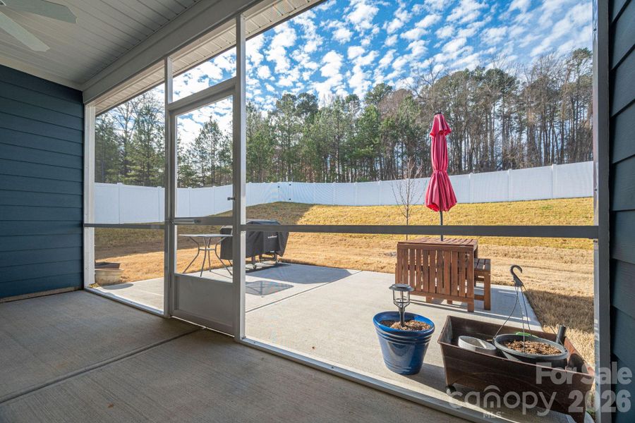 Back Screened in Patio Back Screened in Patio
