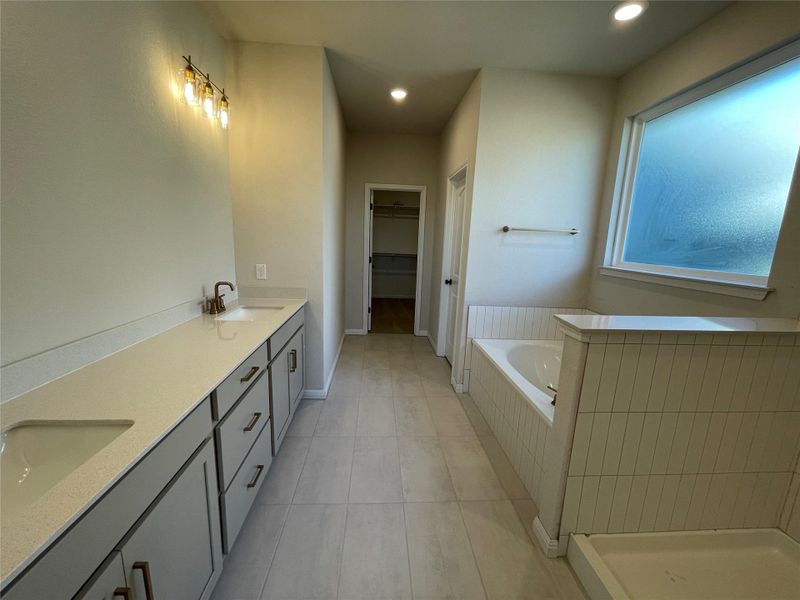 Furnished interior view inside a new home in Covered Bridge, Hutto (Image 7). Furnished interior view inside a new home in Covered Bridge, Hutto (Image 7).