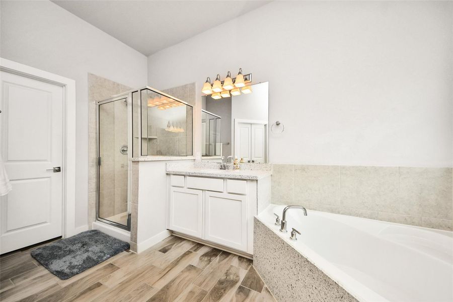 Furnished interior view inside a new home in Elm Estates, Angleton (Image 30).