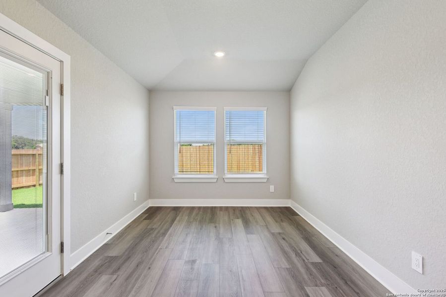 Spacious, unfurnished interior of a new home in Carmel Ranch, Schertz (Image 33). Spacious, unfurnished interior of a new home in Carmel Ranch, Schertz (Image 33).