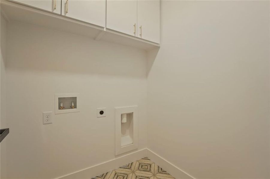Spacious, unfurnished interior of a new home in , Grayson (Image 36).