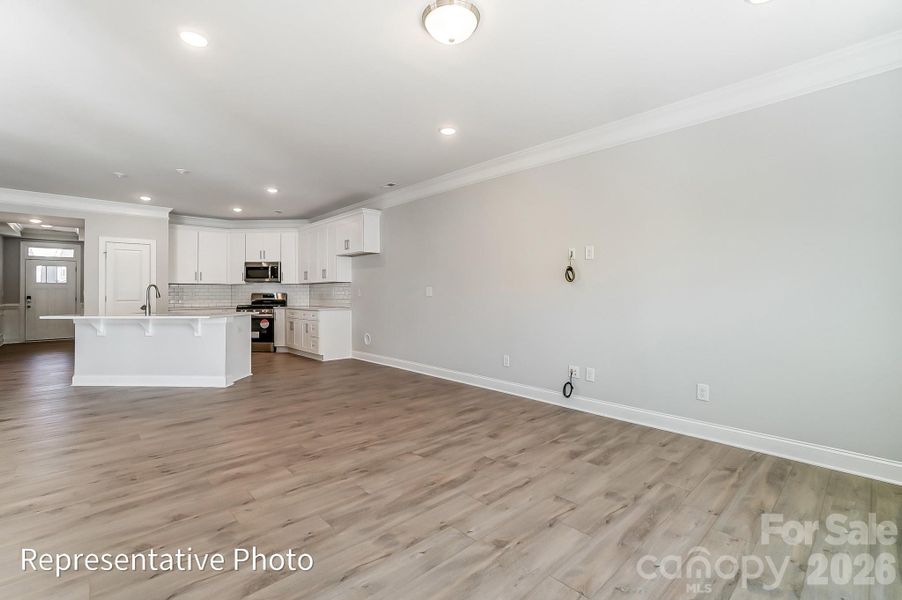 Spacious, unfurnished interior of a new home in Harrisburg Village, Harrisburg (Image 21).