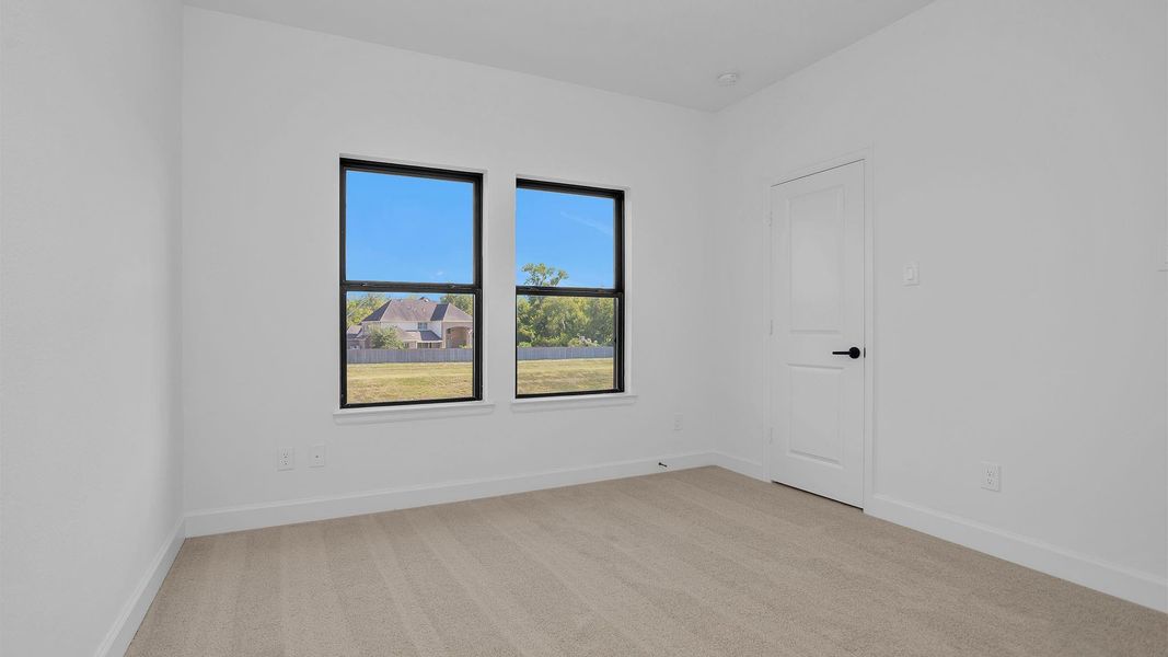 Spacious, unfurnished interior of a new home in Sienna 65' - Valencia, Missouri City (Image 6). Spacious, unfurnished interior of a new home in Sienna 65' - Valencia, Missouri City (Image 6).