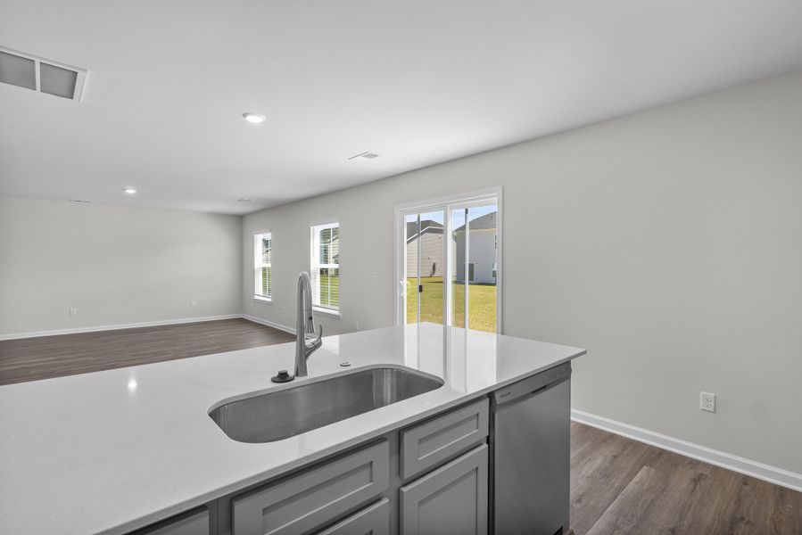 Image 25 of a home in Broadway Lake.