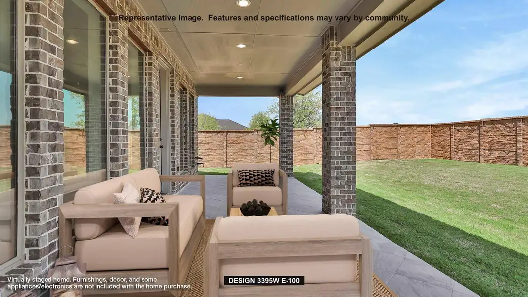 Exterior details and patio area of a home in Meridiana 60', Manvel (Image 2).