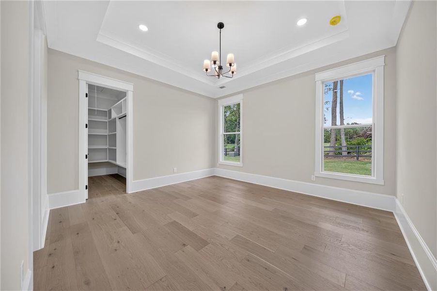 Spacious, unfurnished interior of a new home in , Monroe (Image 61).