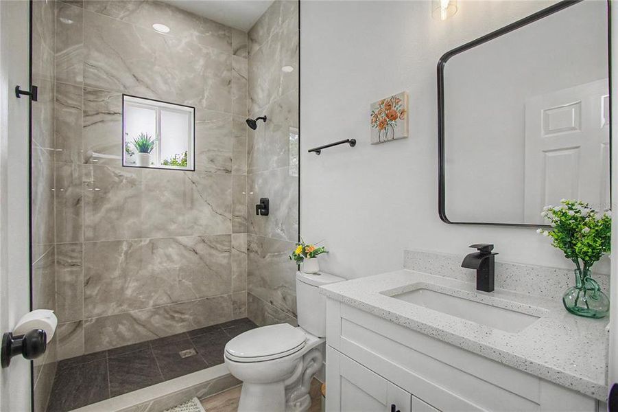 Furnished interior view inside a new home in , Ocala (Image 35).