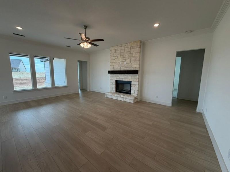 Spacious, unfurnished interior of a new home in Eagle Ridge Estates, Weatherford (Image 9). Spacious, unfurnished interior of a new home in Eagle Ridge Estates, Weatherford (Image 9).