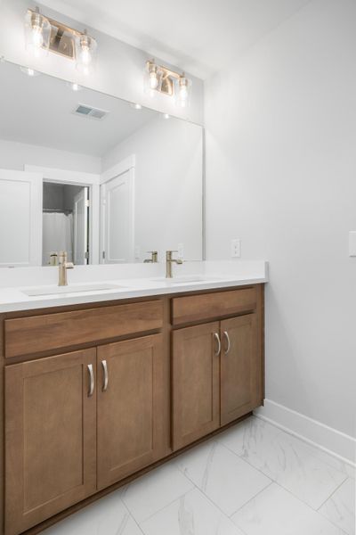 Image 43 of a home in .