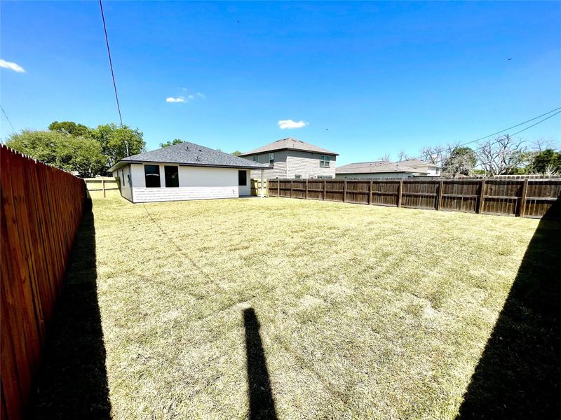 Exterior details and patio area of a home in , Bay City (Image 3).