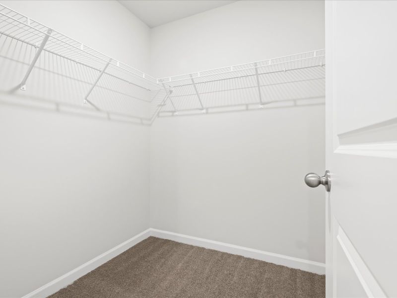 Spacious, unfurnished interior of a new home in Creek Ridge - Heritage Collection, Spartanburg (Image 18). Spacious, unfurnished interior of a new home in Creek Ridge - Heritage Collection, Spartanburg (Image 18).