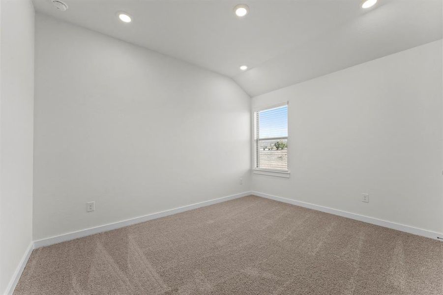Spacious, unfurnished interior of a new home in , Dayton (Image 29).