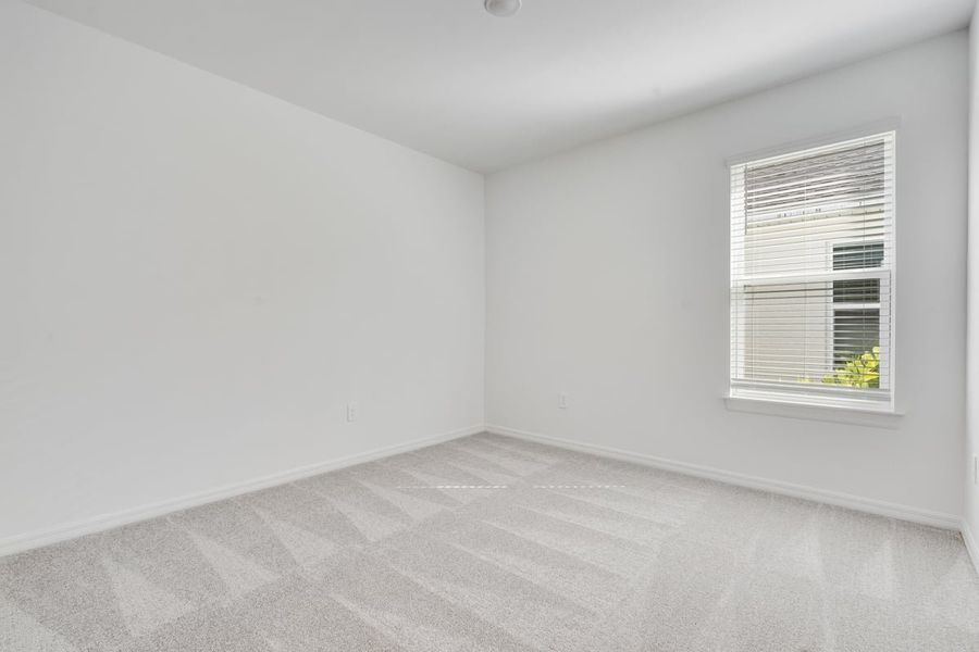 Spacious, unfurnished interior of a new home in Palms at Coasterra, Palmetto (Image 14).