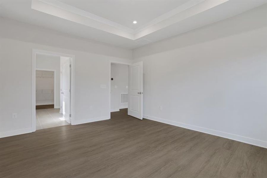 Spacious, unfurnished interior of a new home in Crystal Falls, Dawsonville (Image 32).