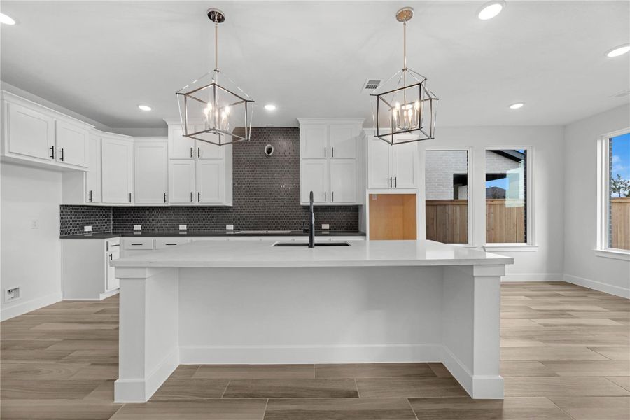 Representative image. Features, selections and colors may vary.