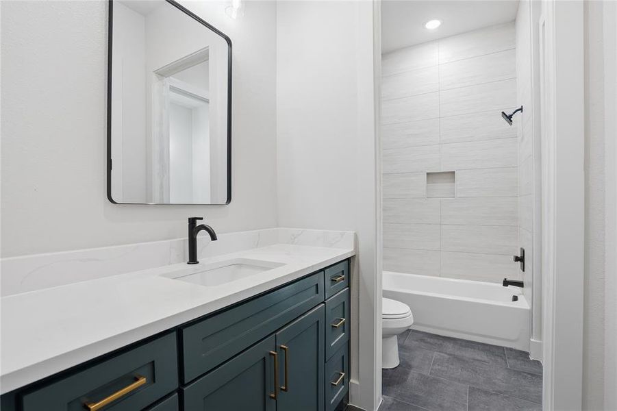 Furnished interior view inside a new home in , Burleson (Image 11).