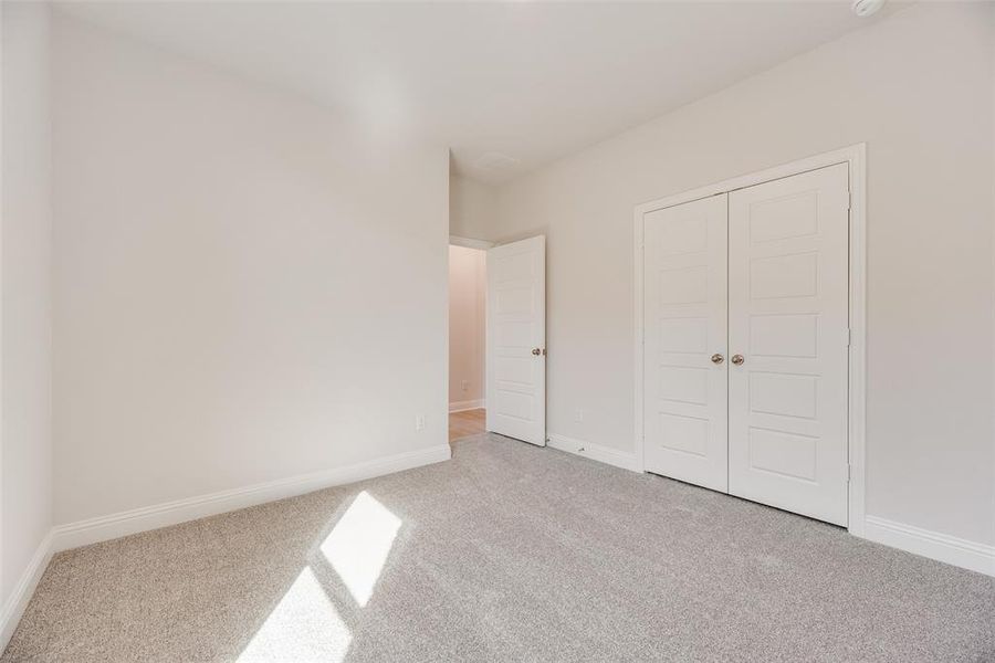 Spacious, unfurnished interior of a new home in Villages of Hurricane Creek, Anna (Image 22). Spacious, unfurnished interior of a new home in Villages of Hurricane Creek, Anna (Image 22).