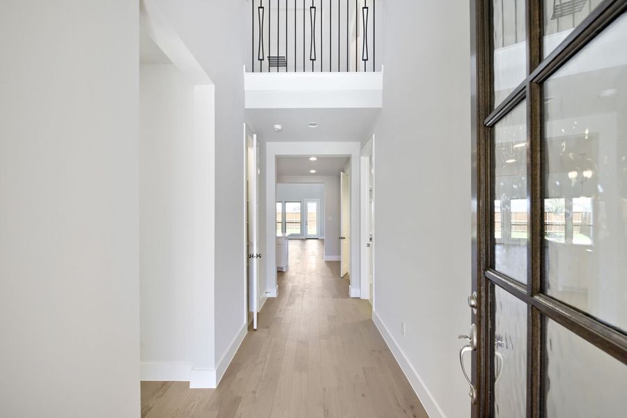 11529 Hardwick - Entry