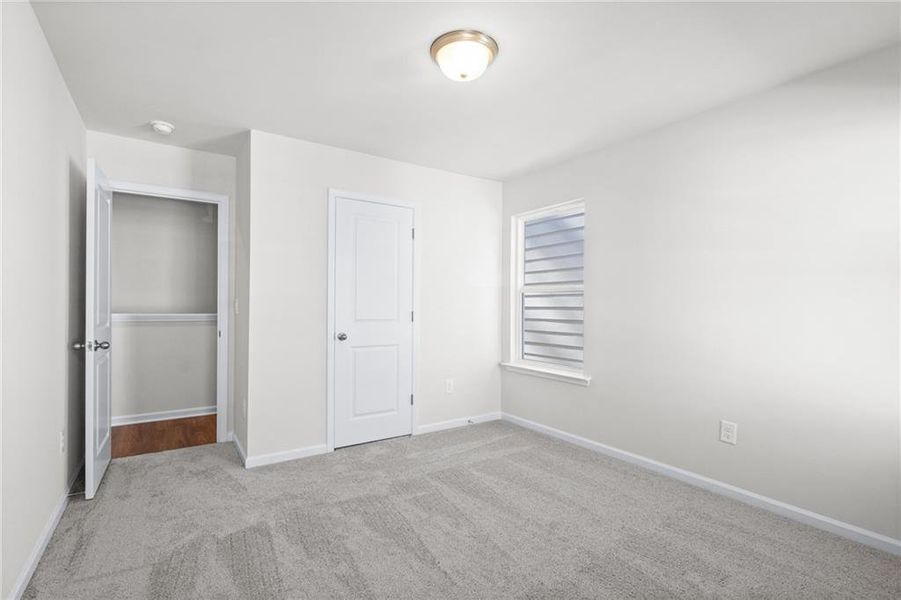 Spacious, unfurnished interior of a new home in The Village at Shallowford, Kennesaw (Image 23).