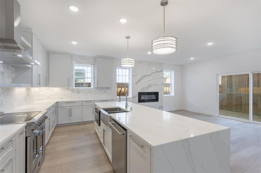 Fabulous Chef's Kitchen with high-end appliances