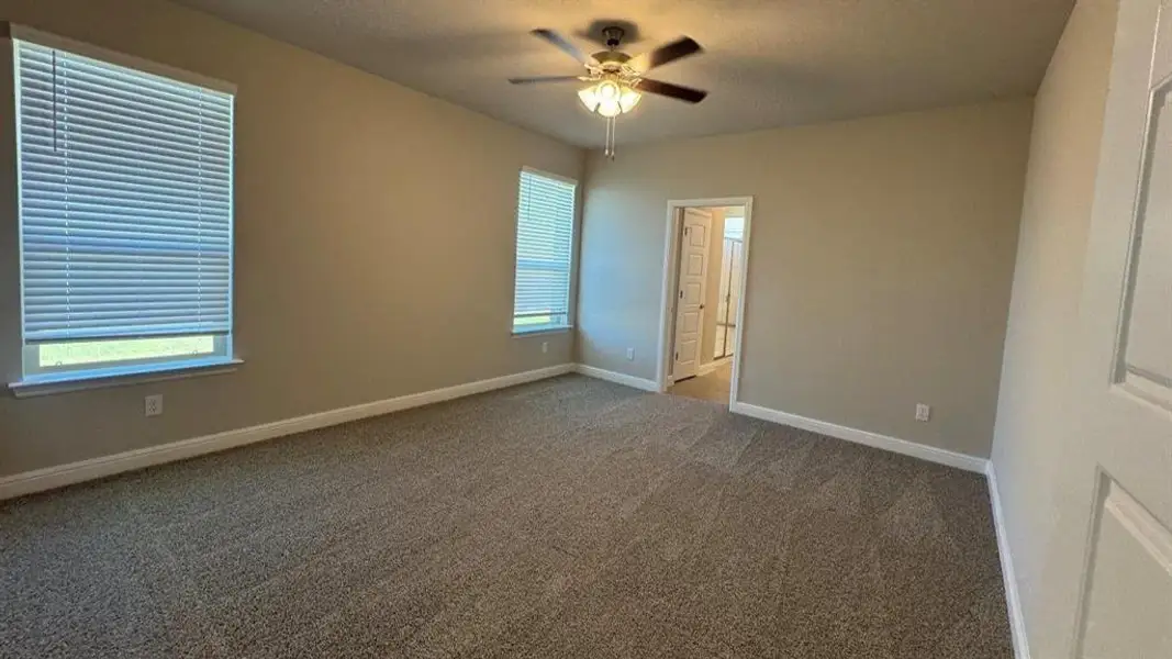 Spacious, unfurnished interior of a new home in Morningstar, Fort Worth (Image 18). Spacious, unfurnished interior of a new home in Morningstar, Fort Worth (Image 18).