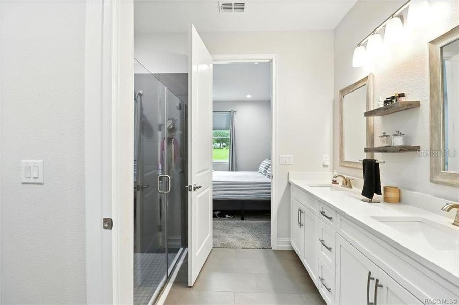 Furnished interior view inside a new home in Clearview Estates, Hernando (Image 20).