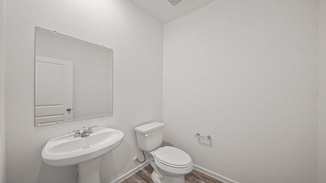 Representative furnished interior of a home built from the Harris by D.R. Horton in Cypress Green, Hockley (Image 7). Representative furnished interior of a home built from the Harris by D.R. Horton in Cypress Green, Hockley (Image 7).