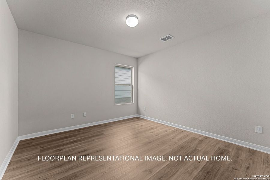 Spacious, unfurnished interior of a new home in Agave, San Antonio (Image 13).