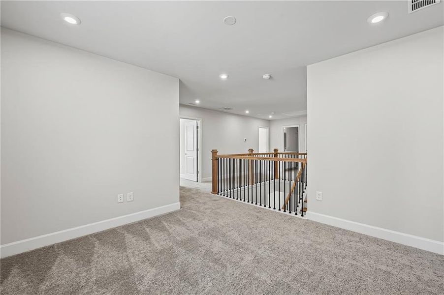 Spacious, unfurnished interior of a new home in Anderson Point, McDonough (Image 11).