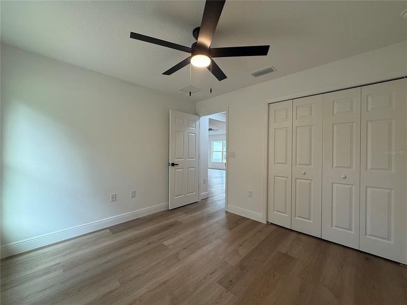Spacious, unfurnished interior of a new home in , Summerfield (Image 11).