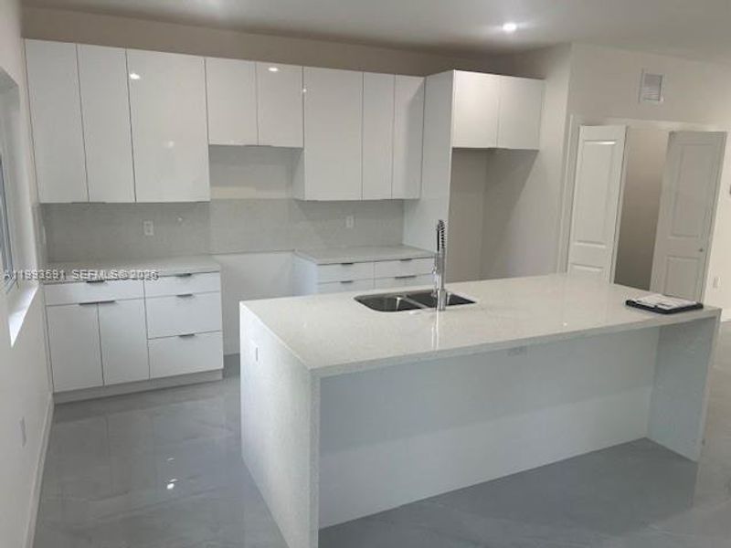 Image 33 of a home in .