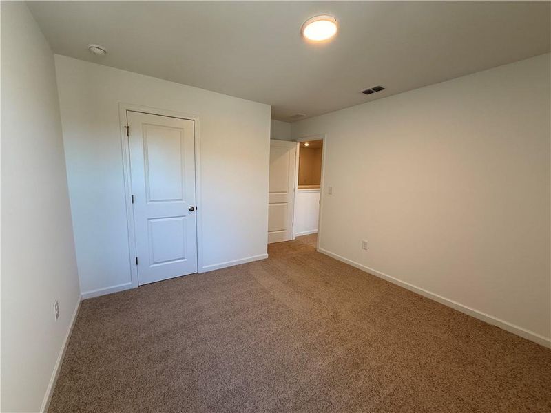 Spacious, unfurnished interior of a new home in Leydenview, Mableton (Image 27). Spacious, unfurnished interior of a new home in Leydenview, Mableton (Image 27).
