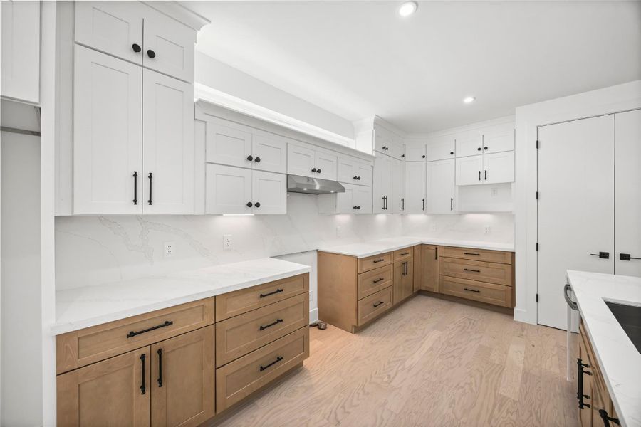 Furnished interior view inside a new home in , Houston (Image 12).